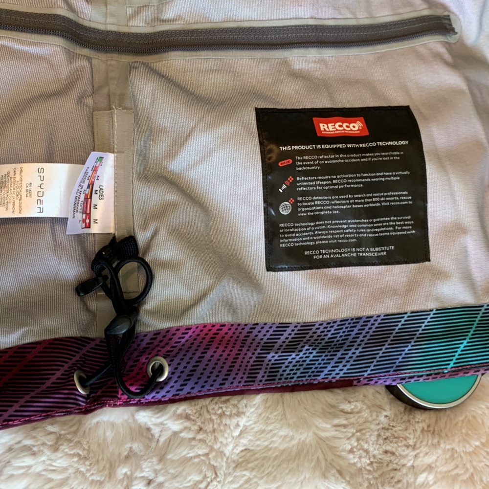 Spyder Ski Jacket, M, Like New. - Picture 16 of 16